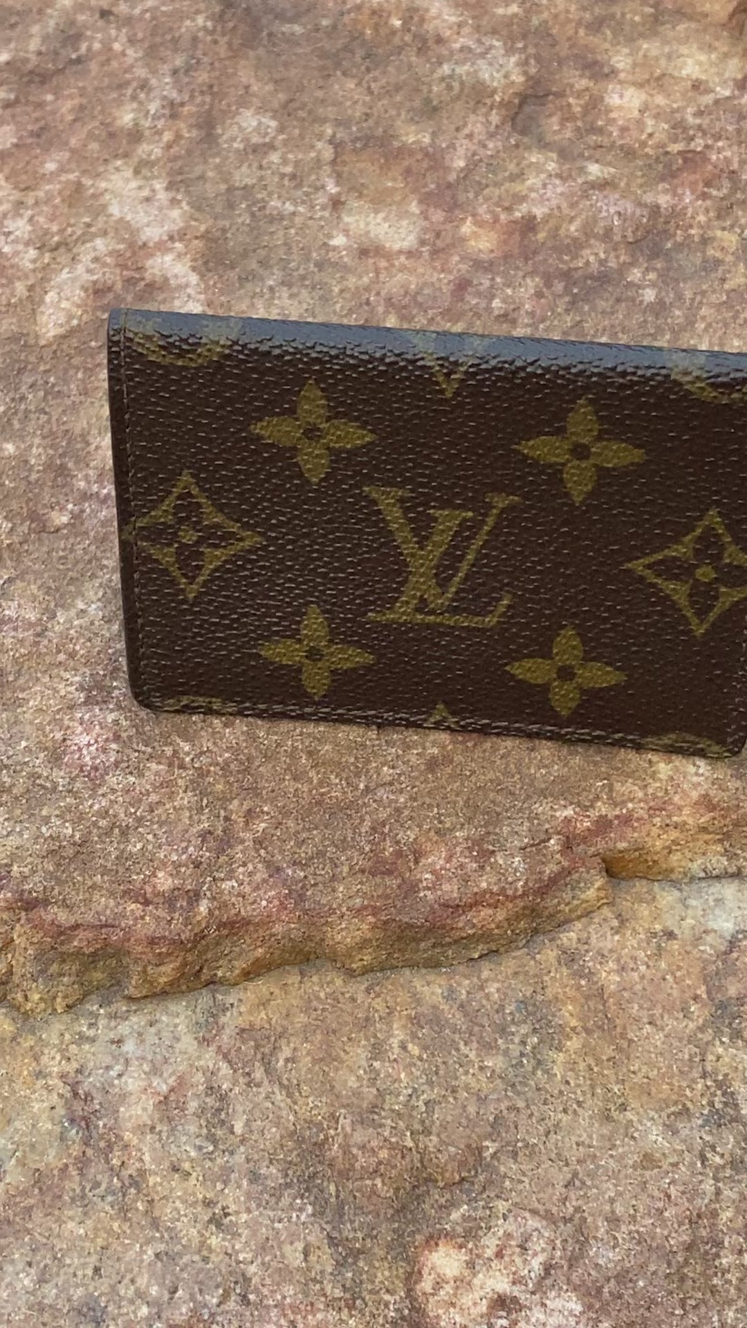 Set ví Louis Vuitton Fold Kèm ví đựng thẻ tiện lợi  TTA2529  Tony Tú  Authentic